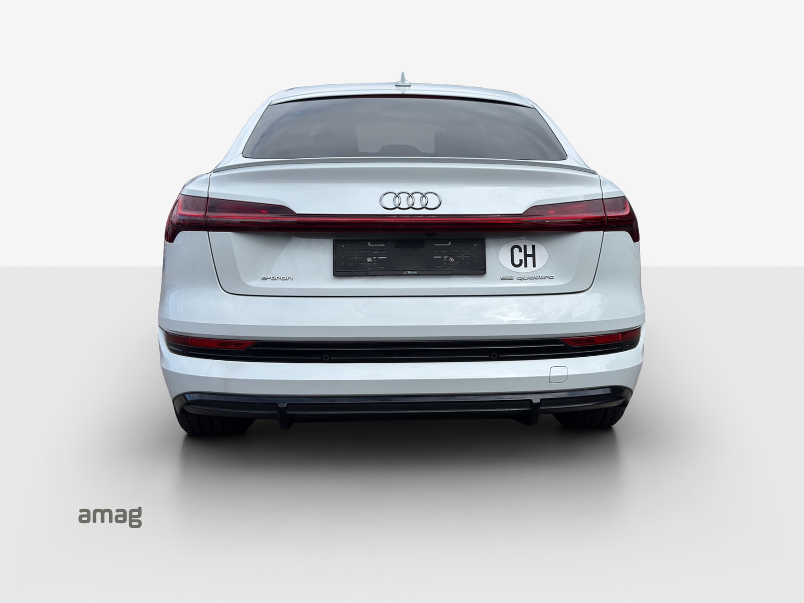 AUDI e-tron 55 Sportback S Line quattro-image-3