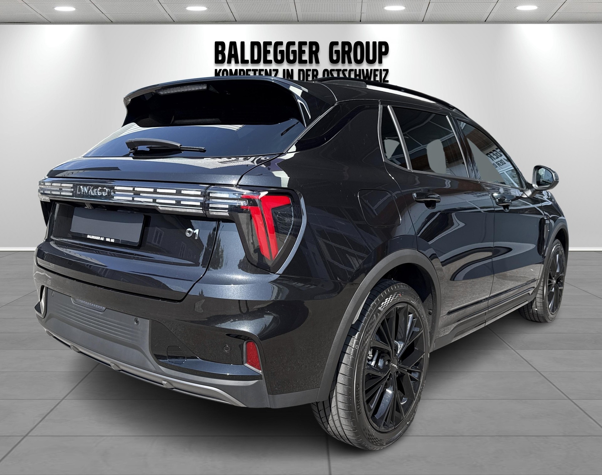LYNK & CO 01 1.5 PHEV More-showroom-element-1