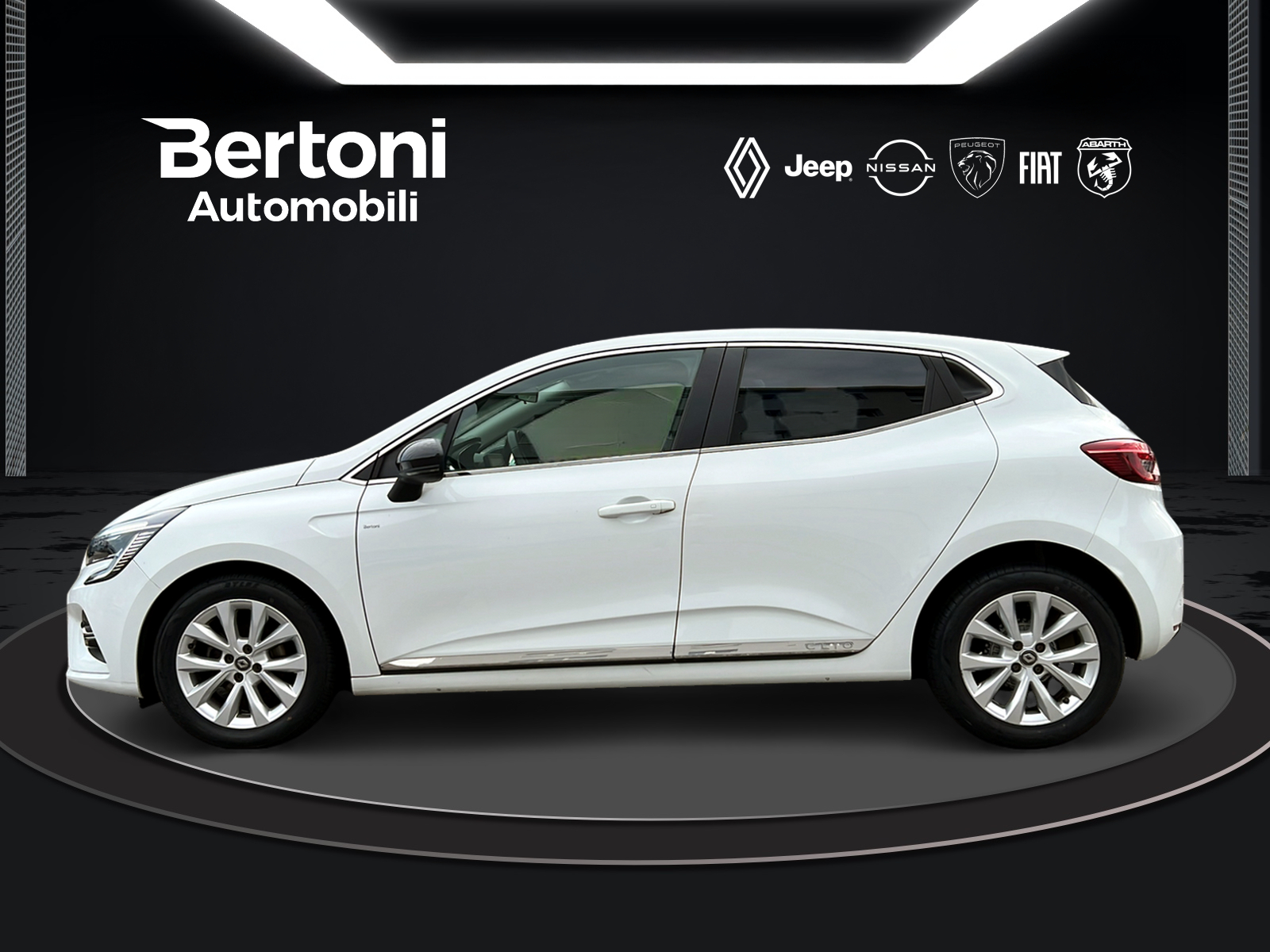 RENAULT Clio 1.0 Intens-image-1