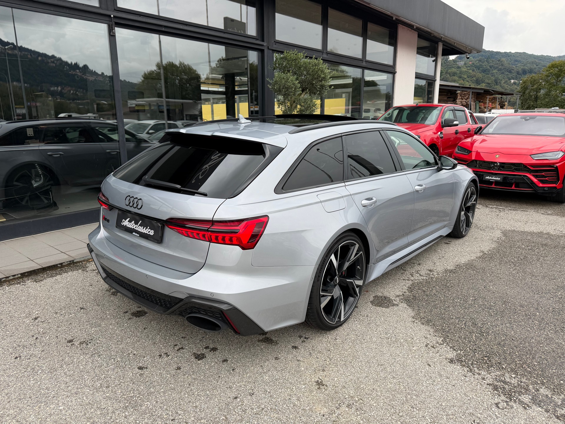 AUDI RS6 Avant 4.0 TFSI V8 quattro-image-7