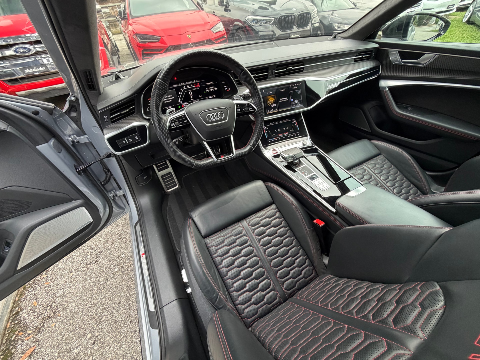 AUDI RS6 Avant 4.0 TFSI V8 quattro-image-9