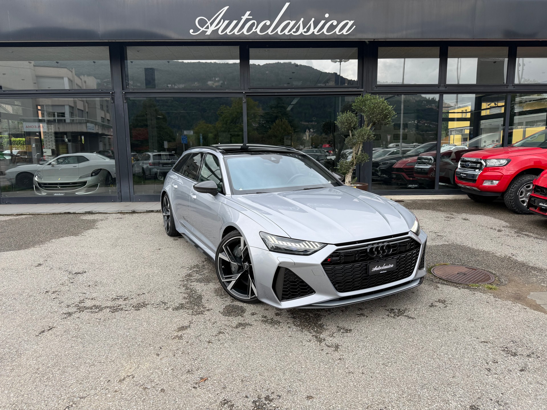 AUDI RS6 Avant 4.0 TFSI V8 quattro