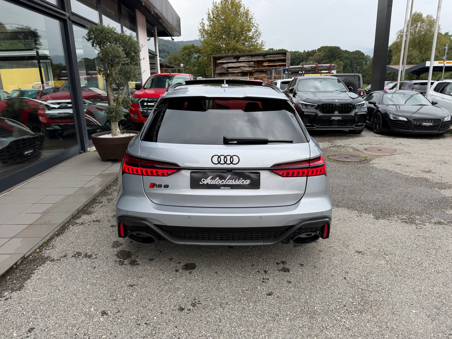 AUDI RS6 Avant 4.0 TFSI V8 quattro-showroom-element-2