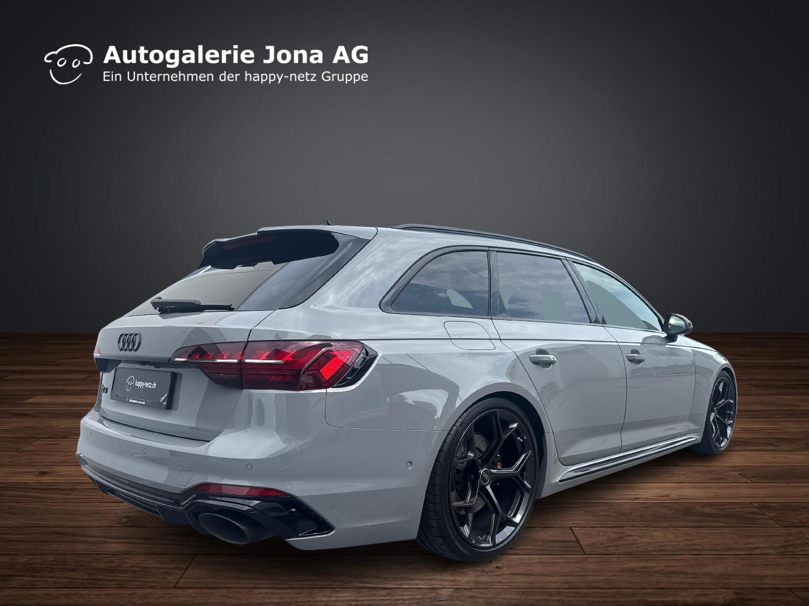 AUDI RS4 Avant 2.9 V6 TFSI quattro T-Tronic-image-3