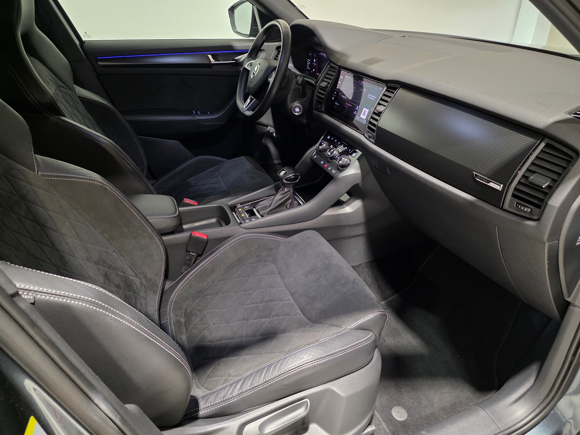 SKODA Kodiaq 2.0 TSI 4x4 Sport Line 7-Plätzer-image-19