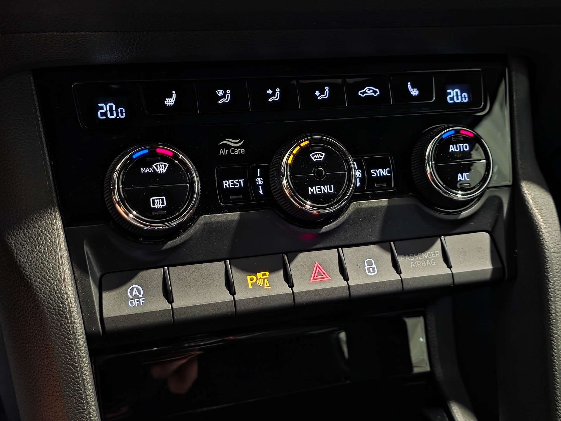 SKODA Kodiaq 2.0 TSI 4x4 Sport Line 7-Plätzer-image-9