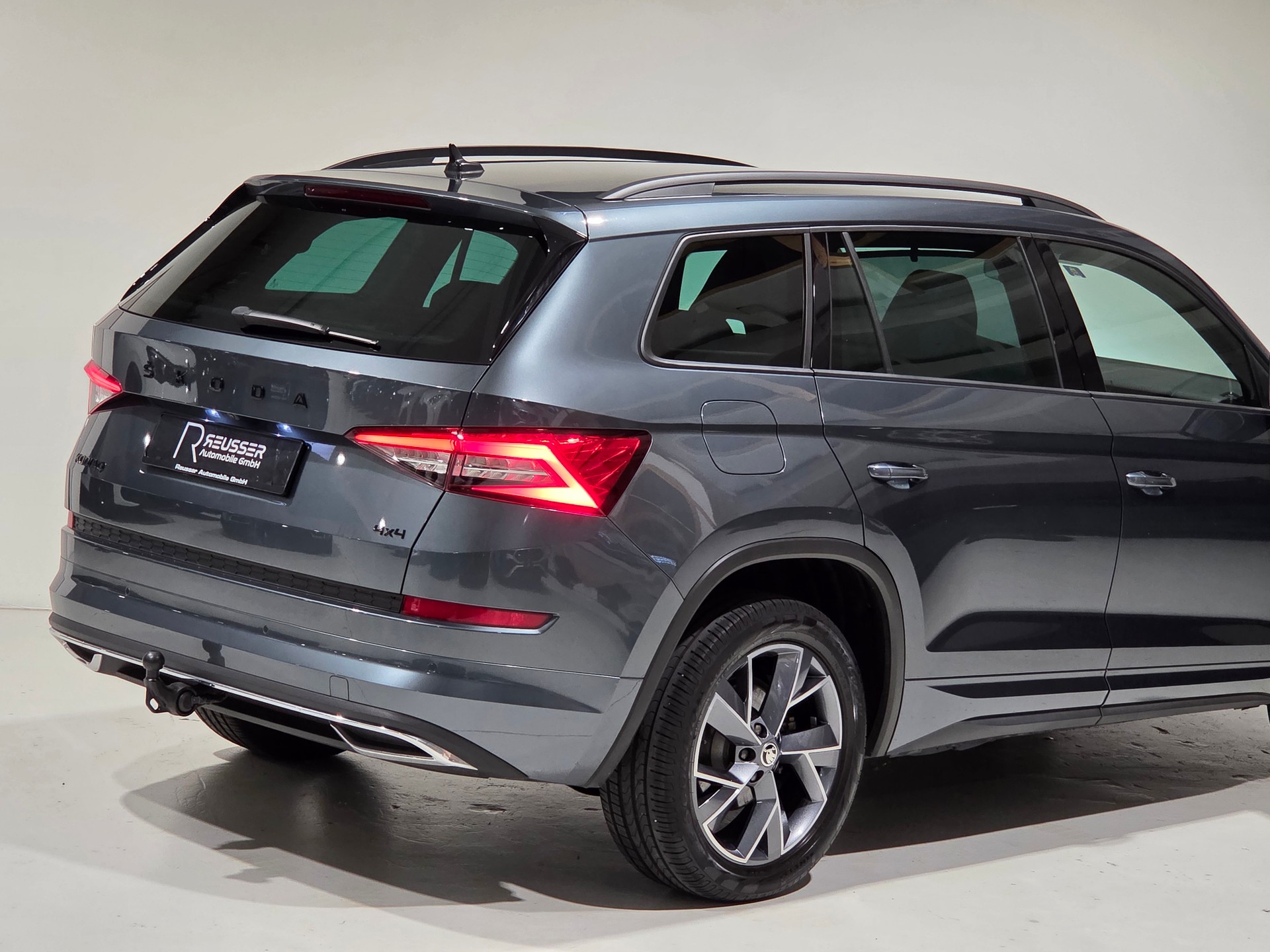 SKODA Kodiaq 2.0 TSI 4x4 Sport Line 7-Plätzer-image-27