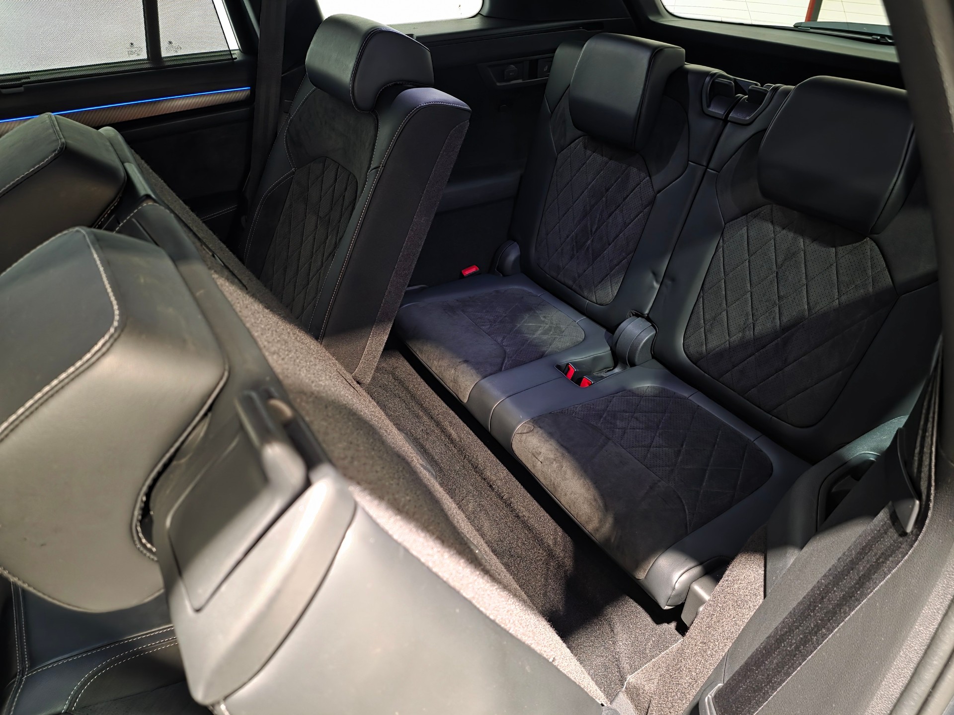 SKODA Kodiaq 2.0 TSI 4x4 Sport Line 7-Plätzer-image-16