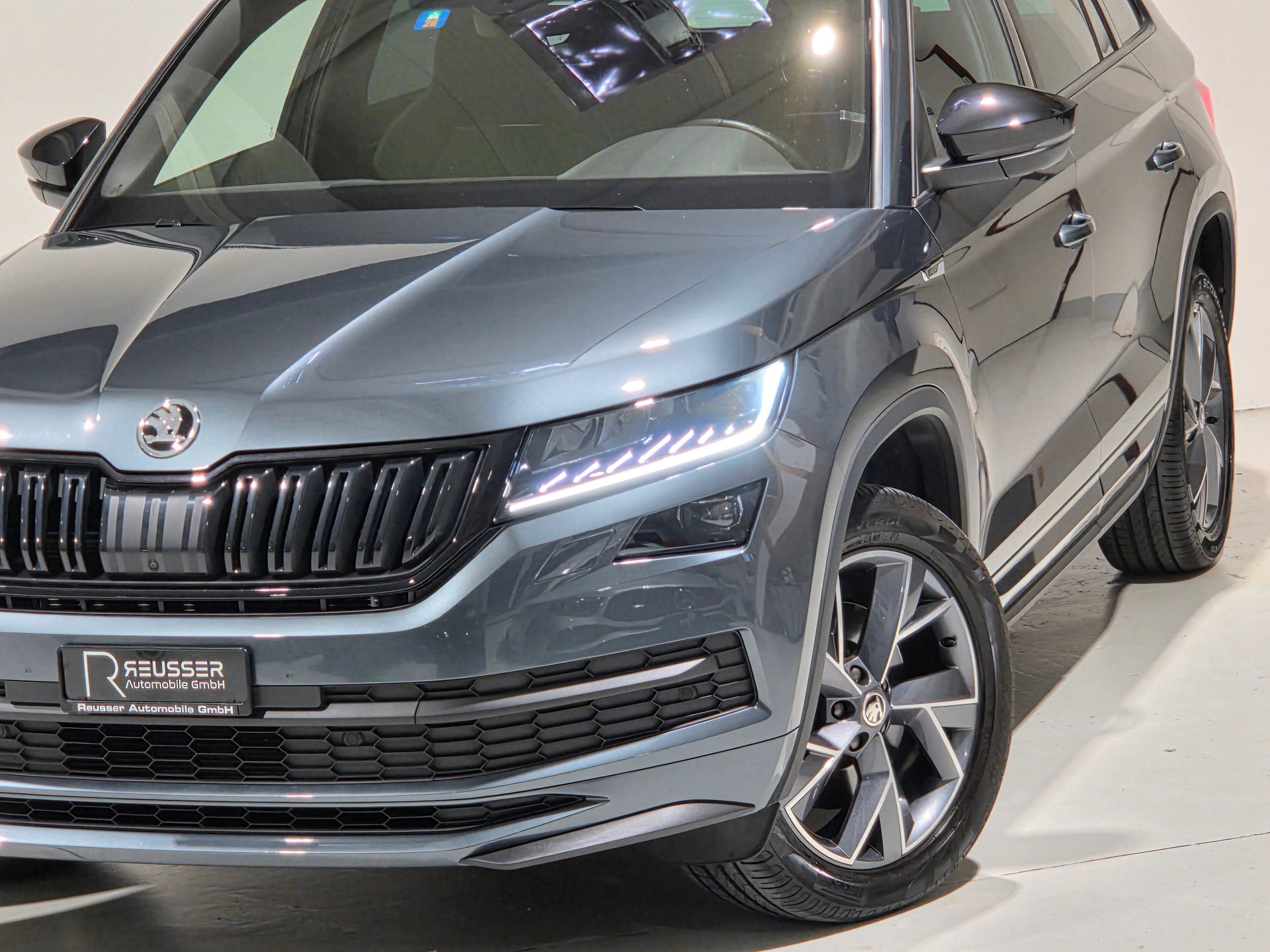 SKODA Kodiaq 2.0 TSI 4x4 Sport Line 7-Plätzer-image-21