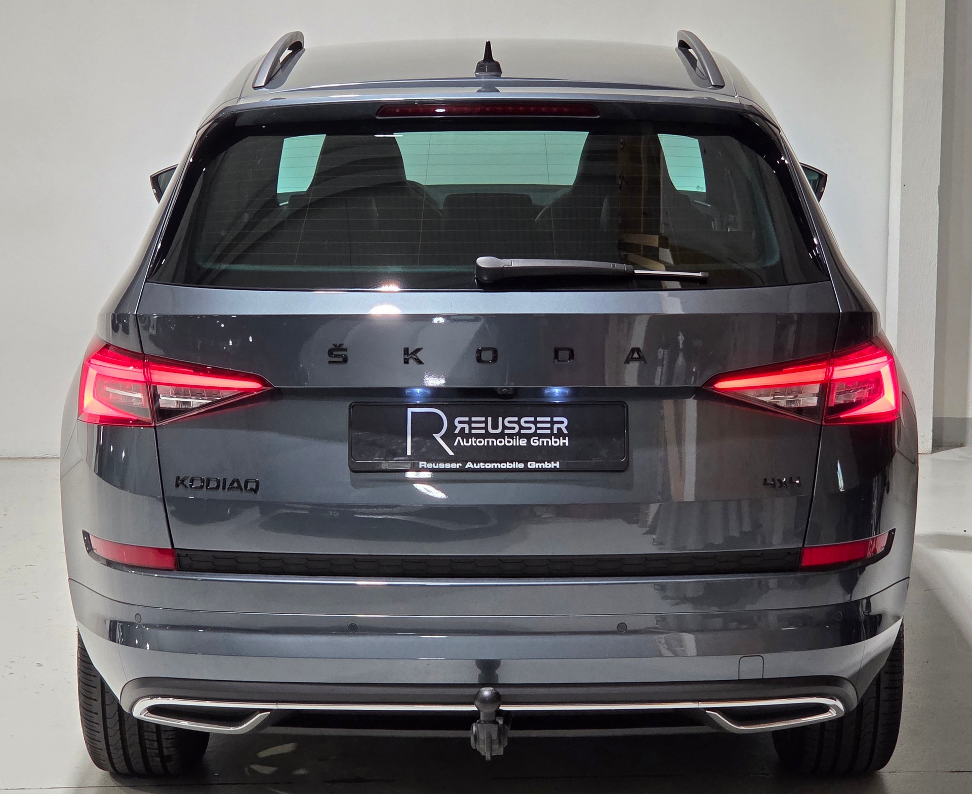 SKODA Kodiaq 2.0 TSI 4x4 Sport Line 7-Plätzer-image-3