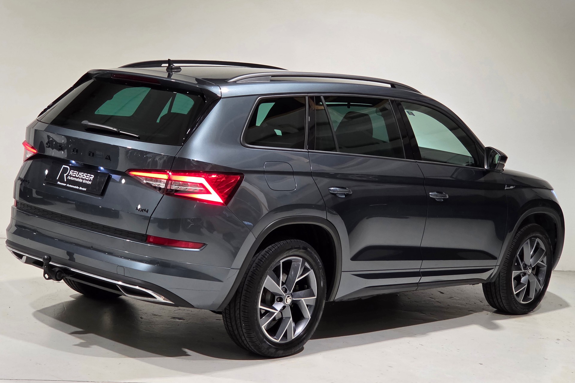 SKODA Kodiaq 2.0 TSI 4x4 Sport Line 7-Plätzer-image-26