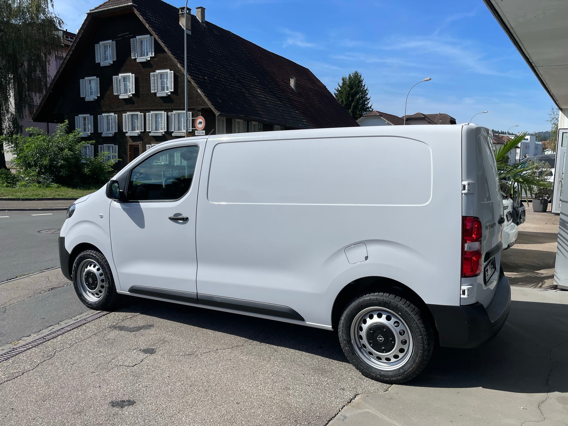 OPEL Vivaro Cargo 1.5 D s/s M-image-2