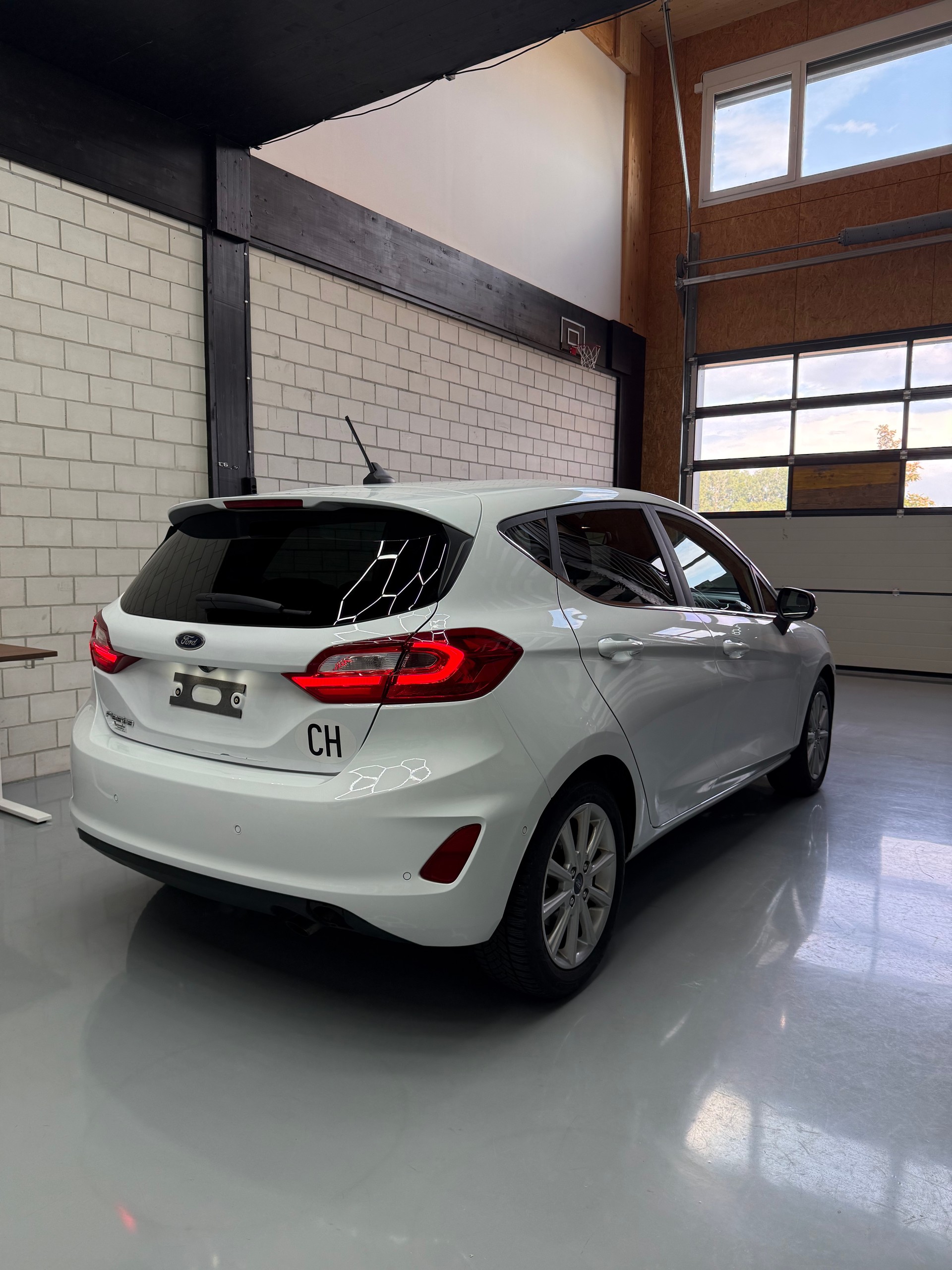 FORD 1.0 EcoB 125 Titanium-image-2