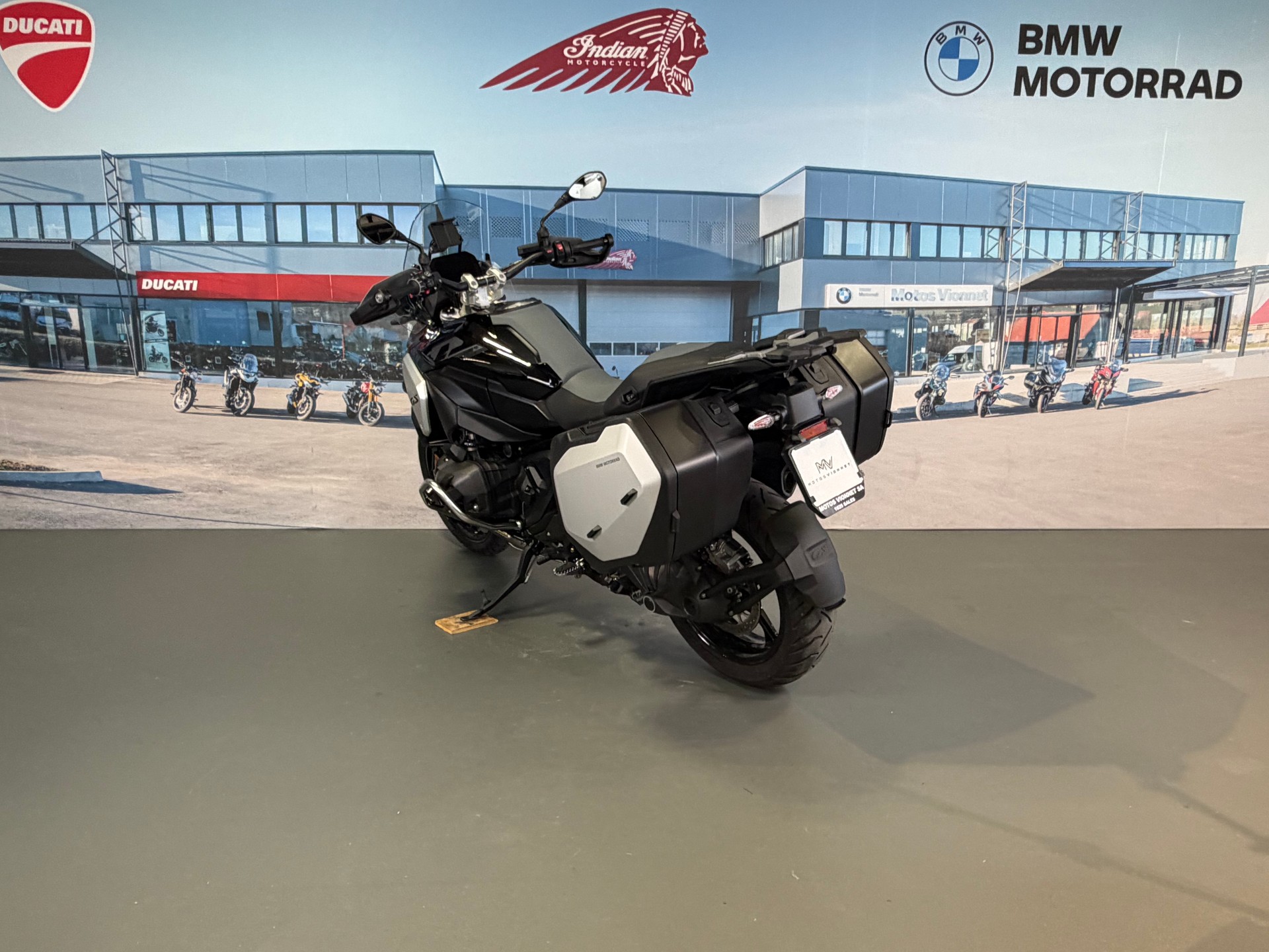 BMW R 1300 GS-image-4