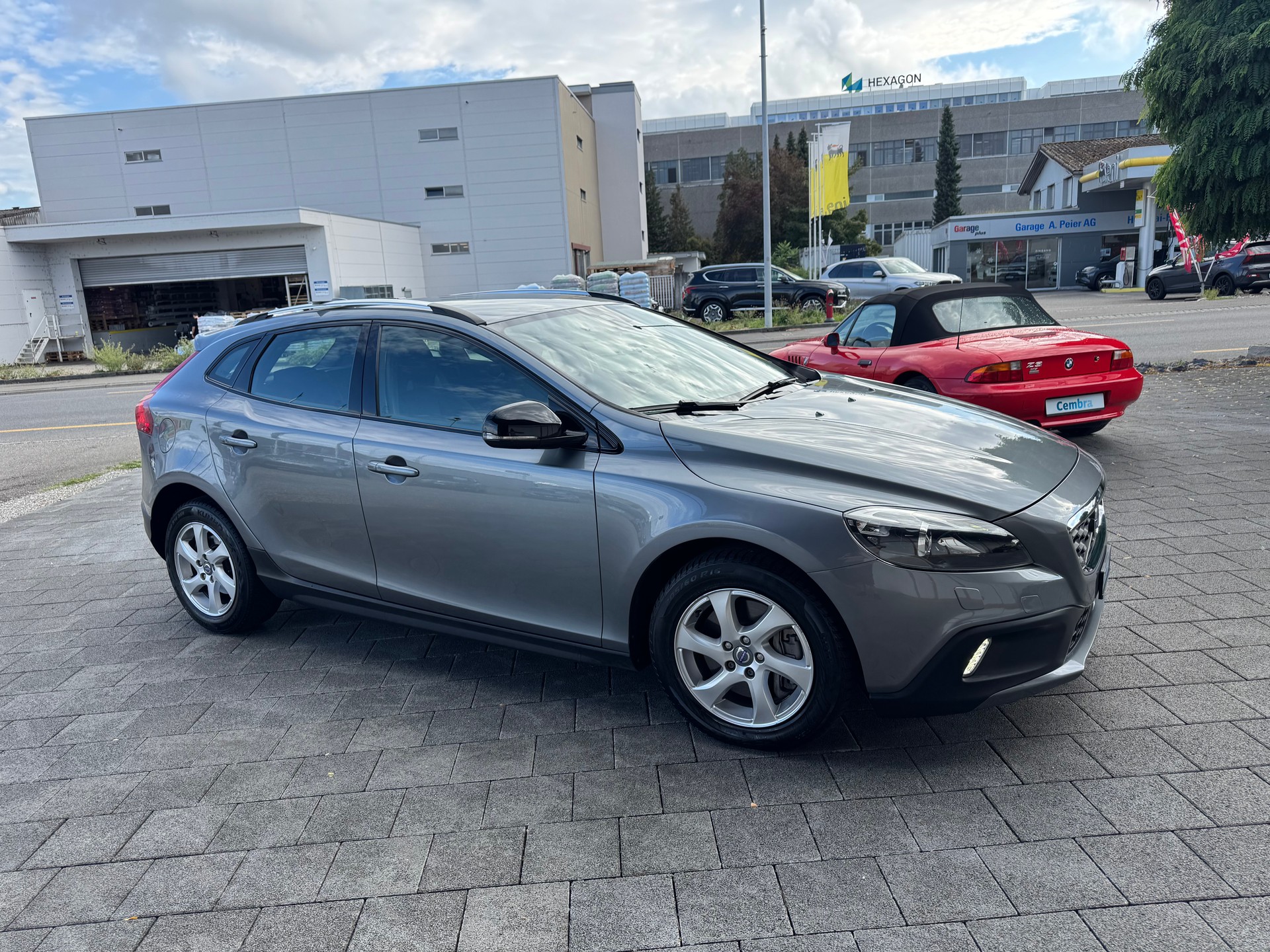 VOLVO V40 Cross Country T4 2.0 AWD Family Ed. Geartr.-image-4