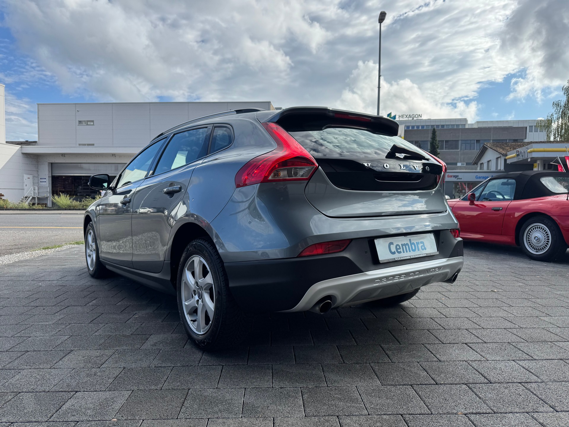 VOLVO V40 Cross Country T4 2.0 AWD Family Ed. Geartr.-image-7