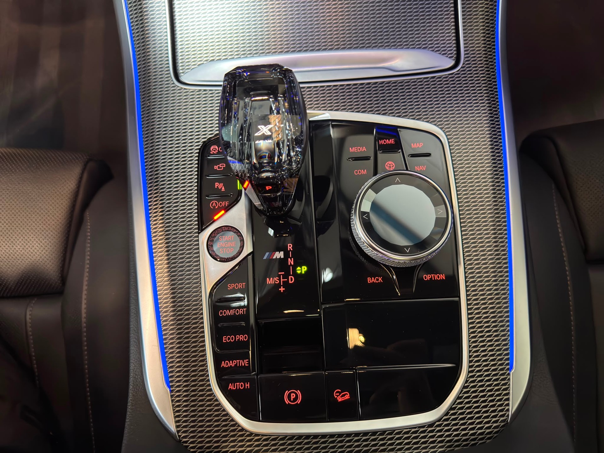 BMW X5 M50d xDrive-image-14