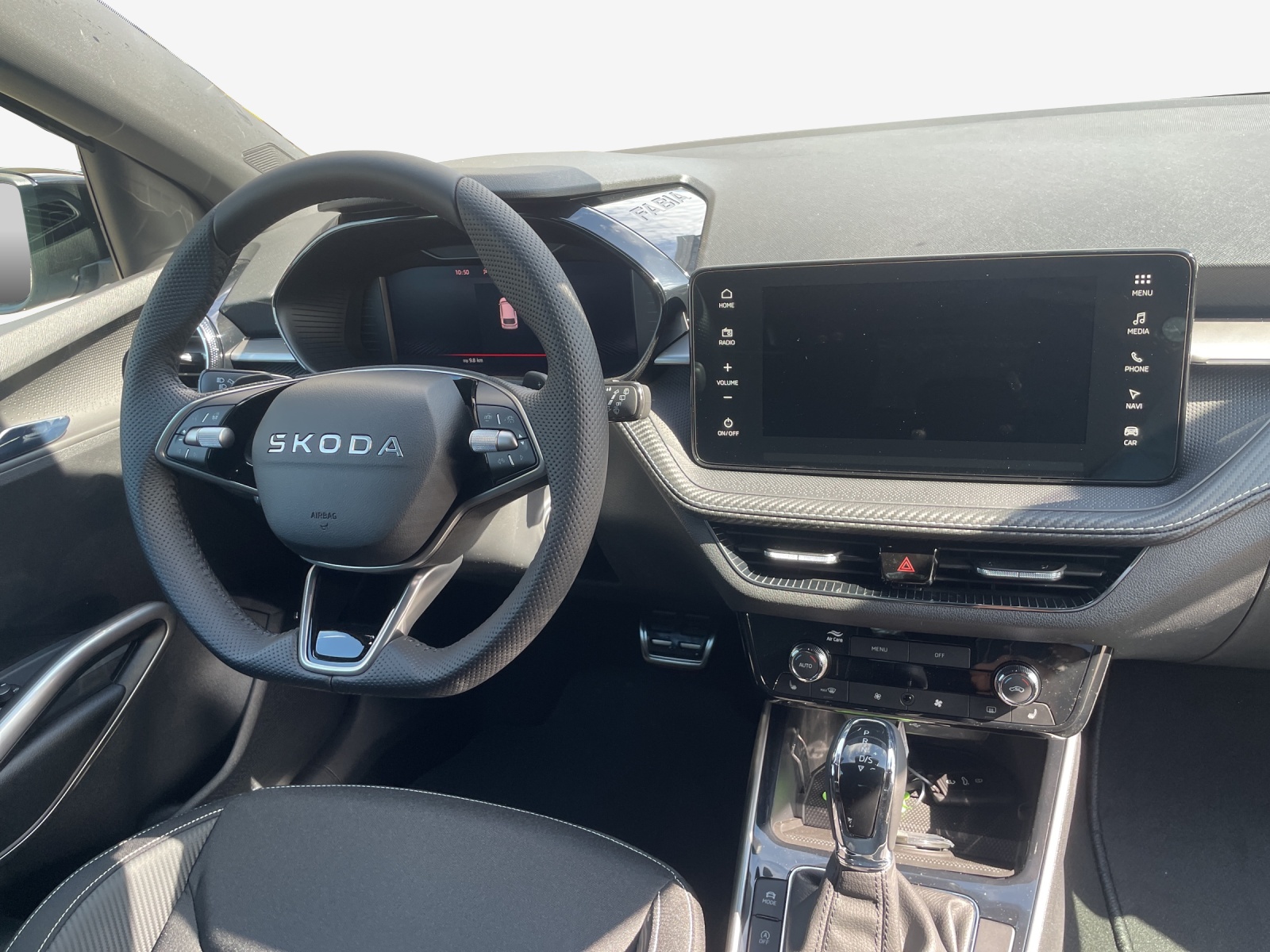 SKODA Fabia 1.5 TSI 130 DSG-image-8