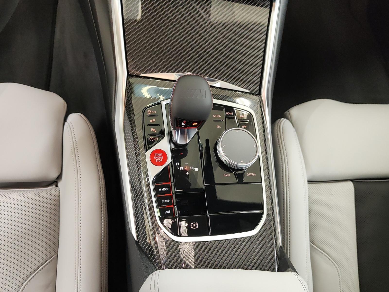 BMW M3 Competition xDrive Touring-image-12
