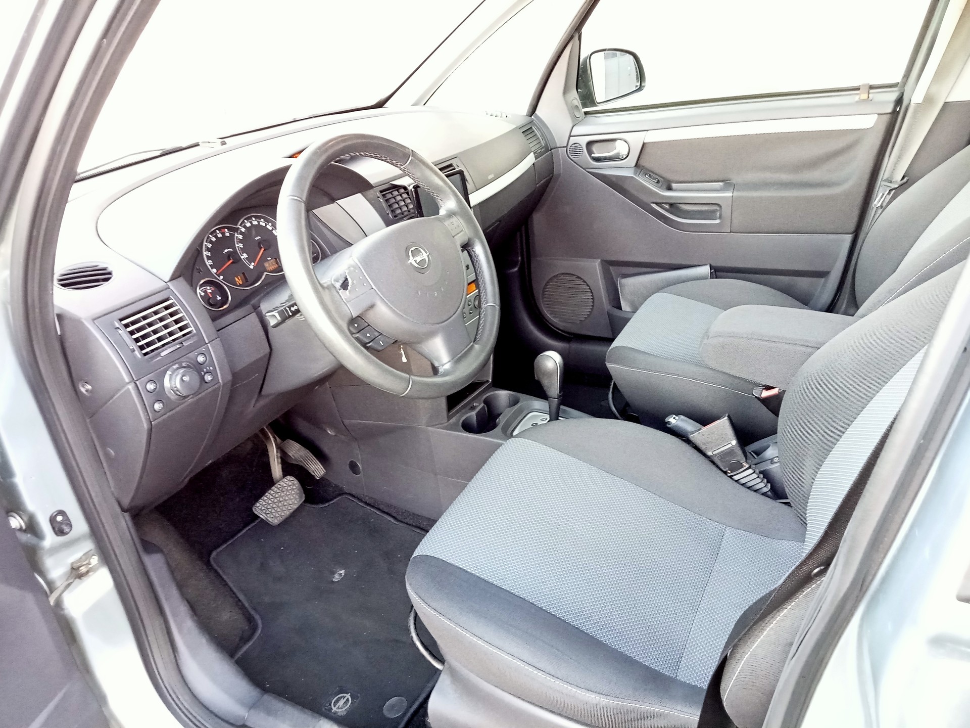 OPEL Meriva 1.6i-16 TP Enjoy-image-8
