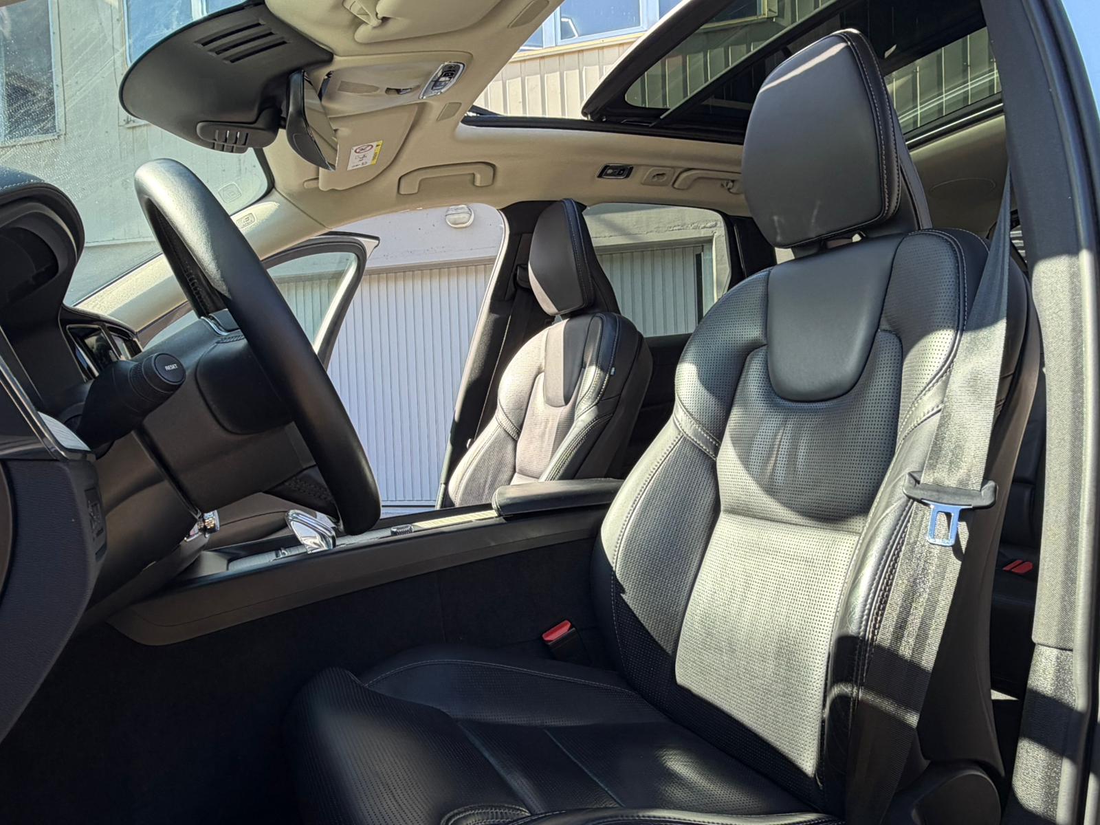 VOLVO XC60 T6 eAWD Inscription Geartronic-image-11