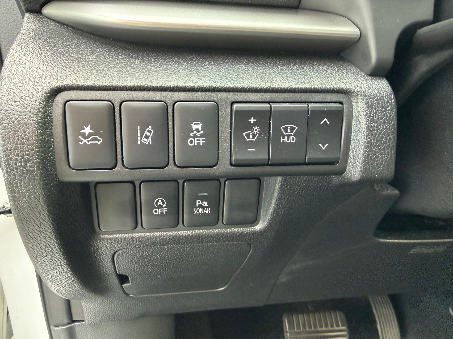 MITSUBISHI Eclipse Cross 1.5 T-Mivec Diamond 4WD CVT-image-9