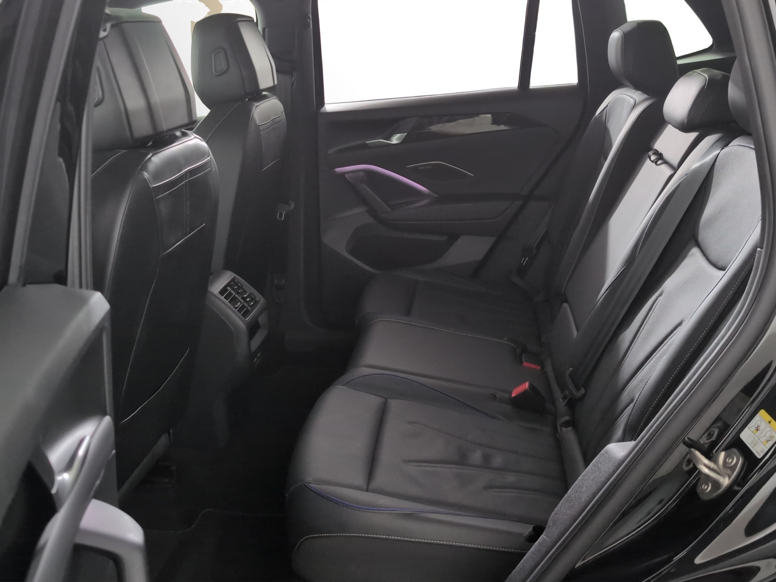 VW Tiguan 2.0 TSI DSG R-Line 4Motion-image-7