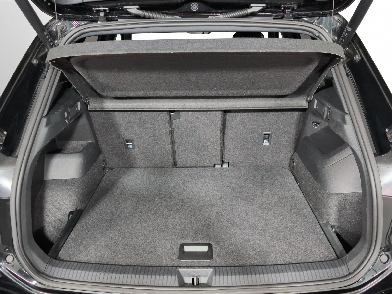 VW Tiguan 2.0 TSI DSG R-Line 4Motion-image-13