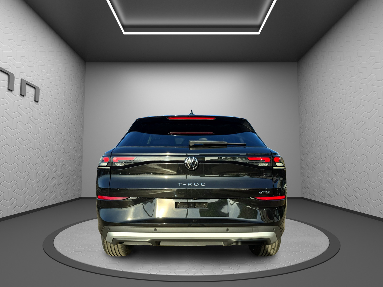 VW VW T-Roc-image-4