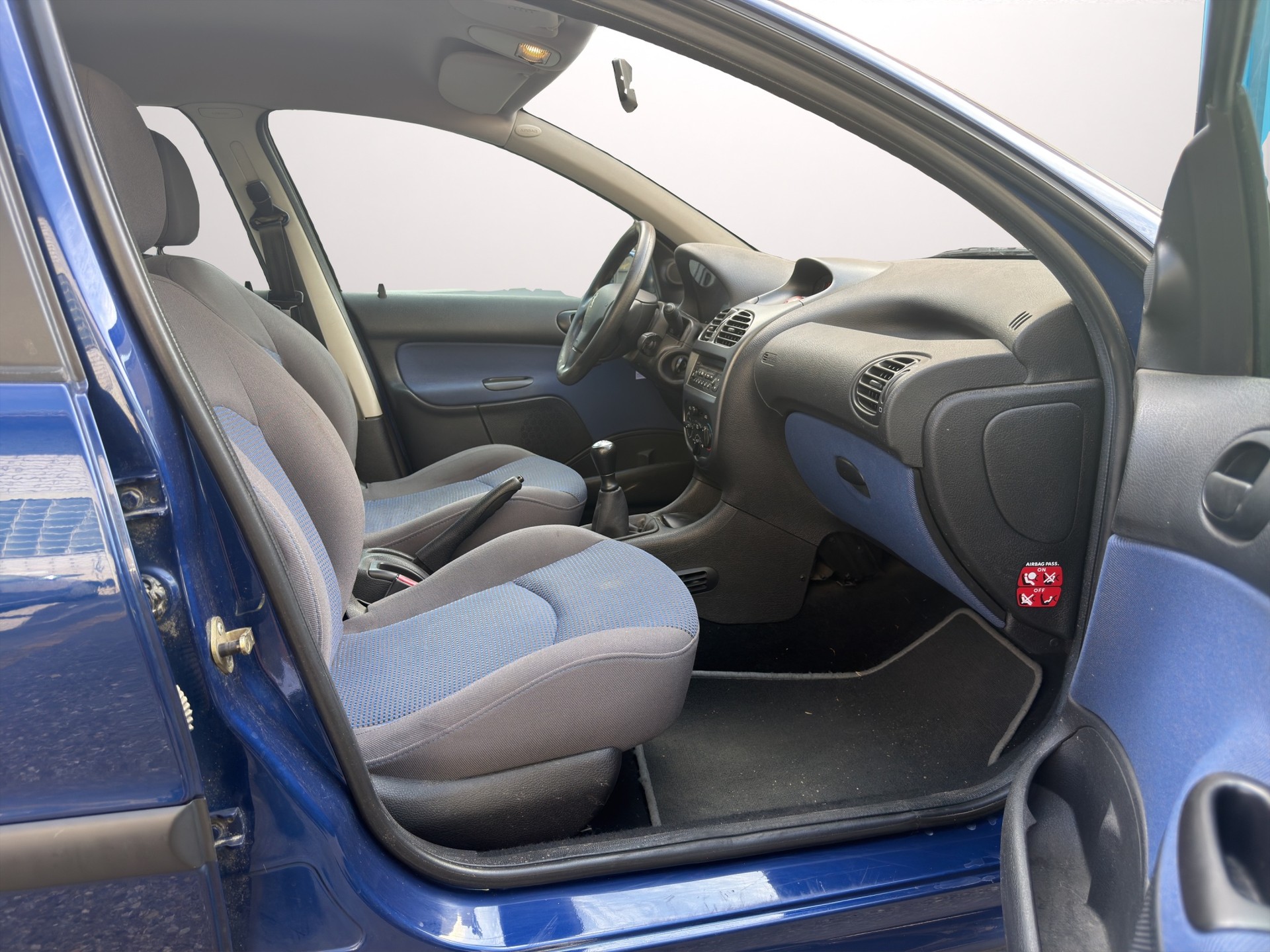 PEUGEOT 206 1.4 Look-image-13