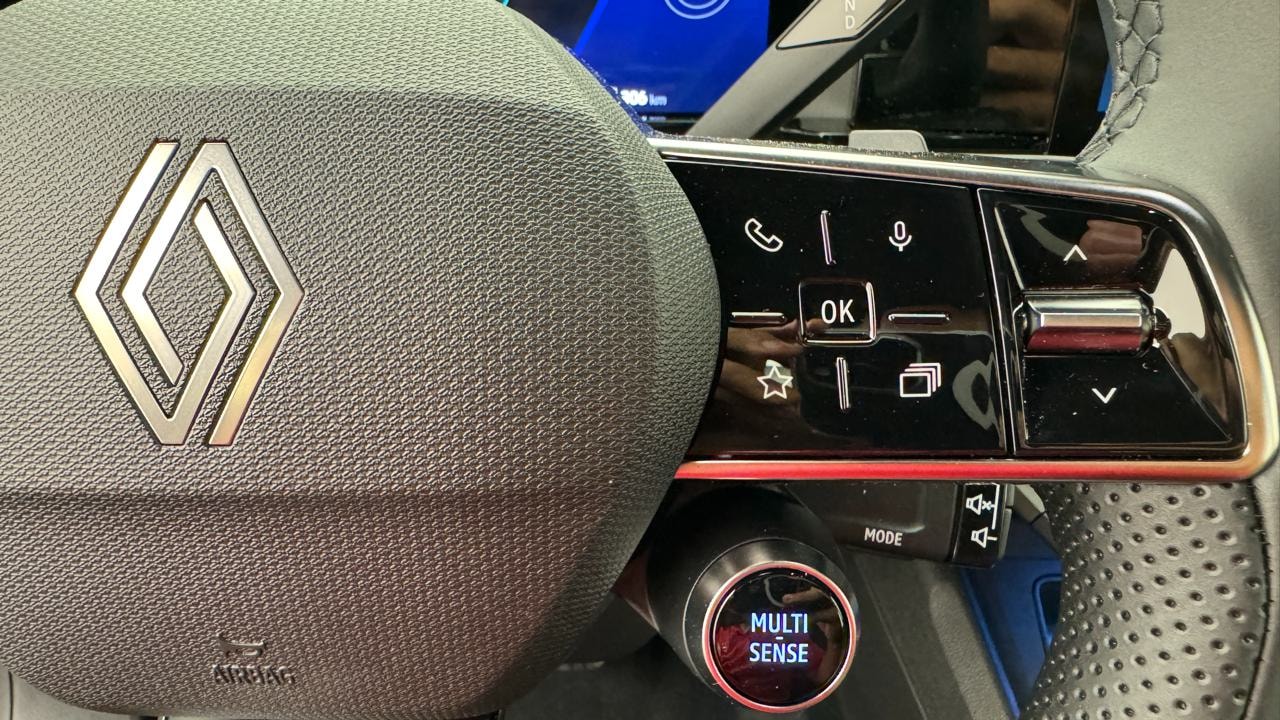 RENAULT R4 E-Tech Comfort Range 52 kWh Techno-image-9