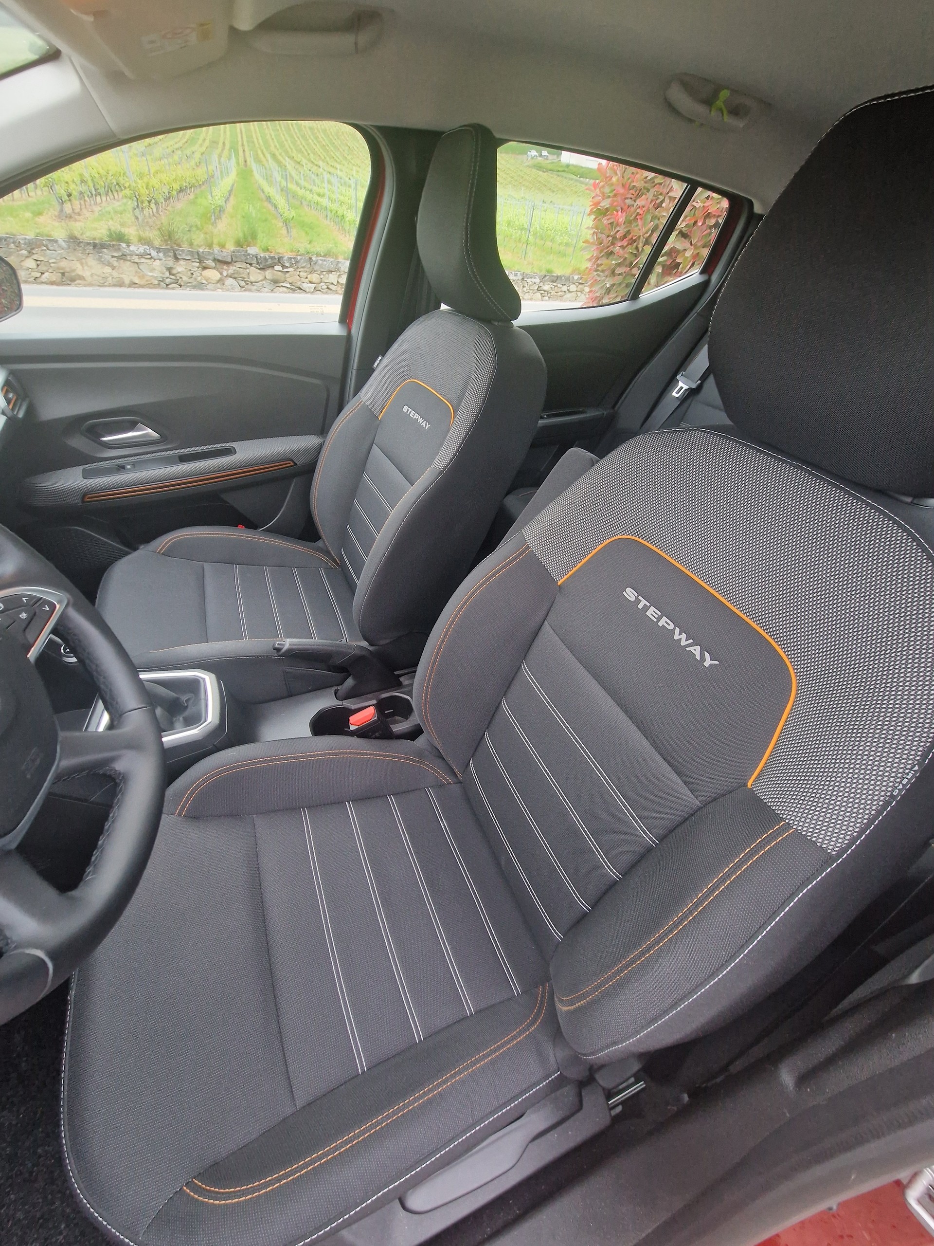DACIA 1.0 TCe Stepway Comfort-image-4