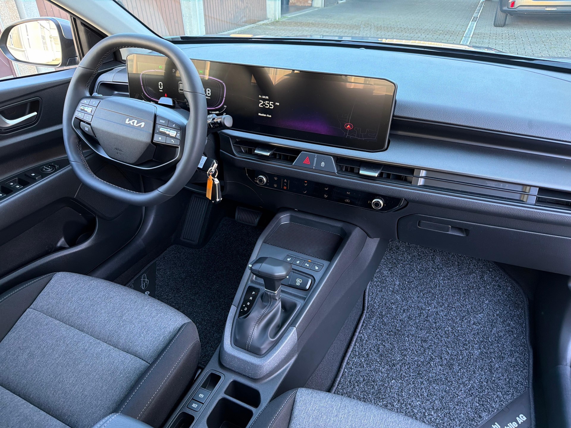 KIA Stonic 1.0 T-GDi DCT-image-8