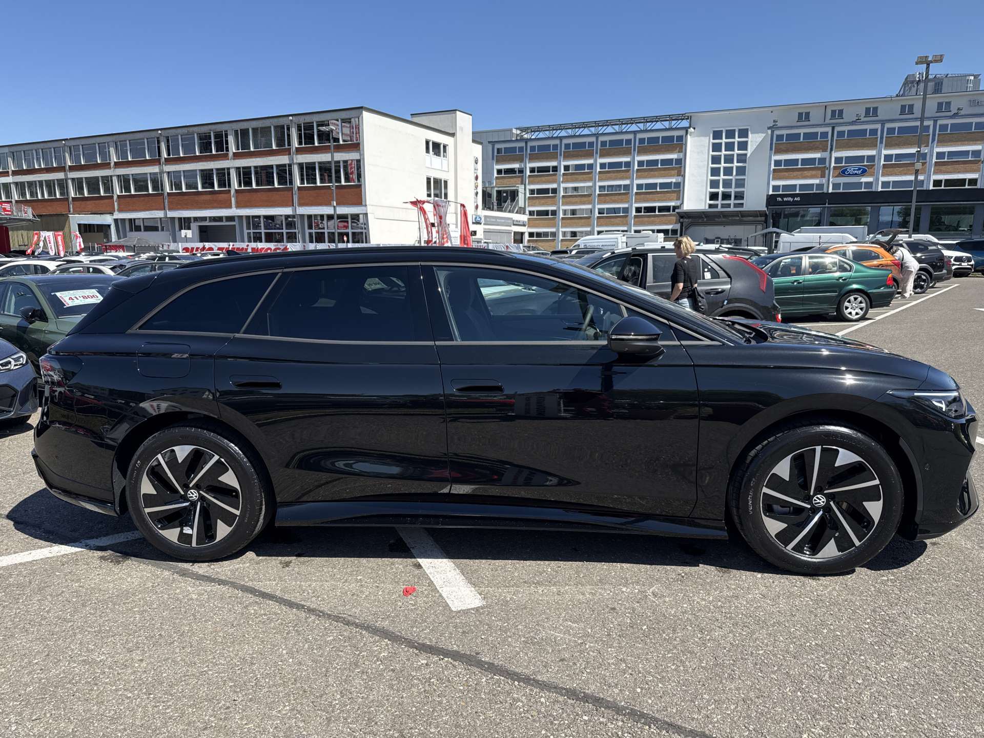 VW ID.7 Tourer Limited Edition 77kWh 285PS Automat-image-9