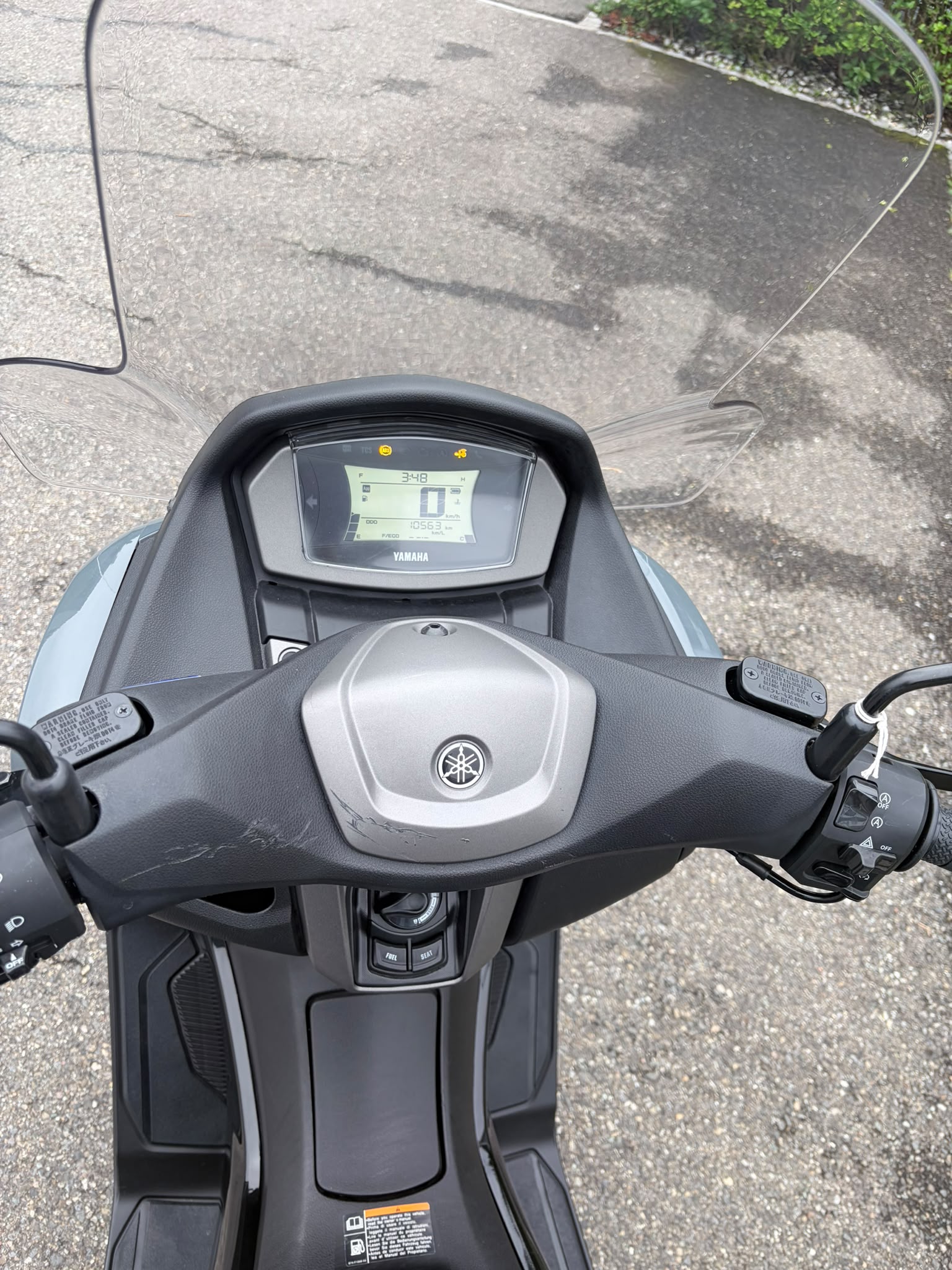YAMAHA N-MAX GPD-showroom-element-3