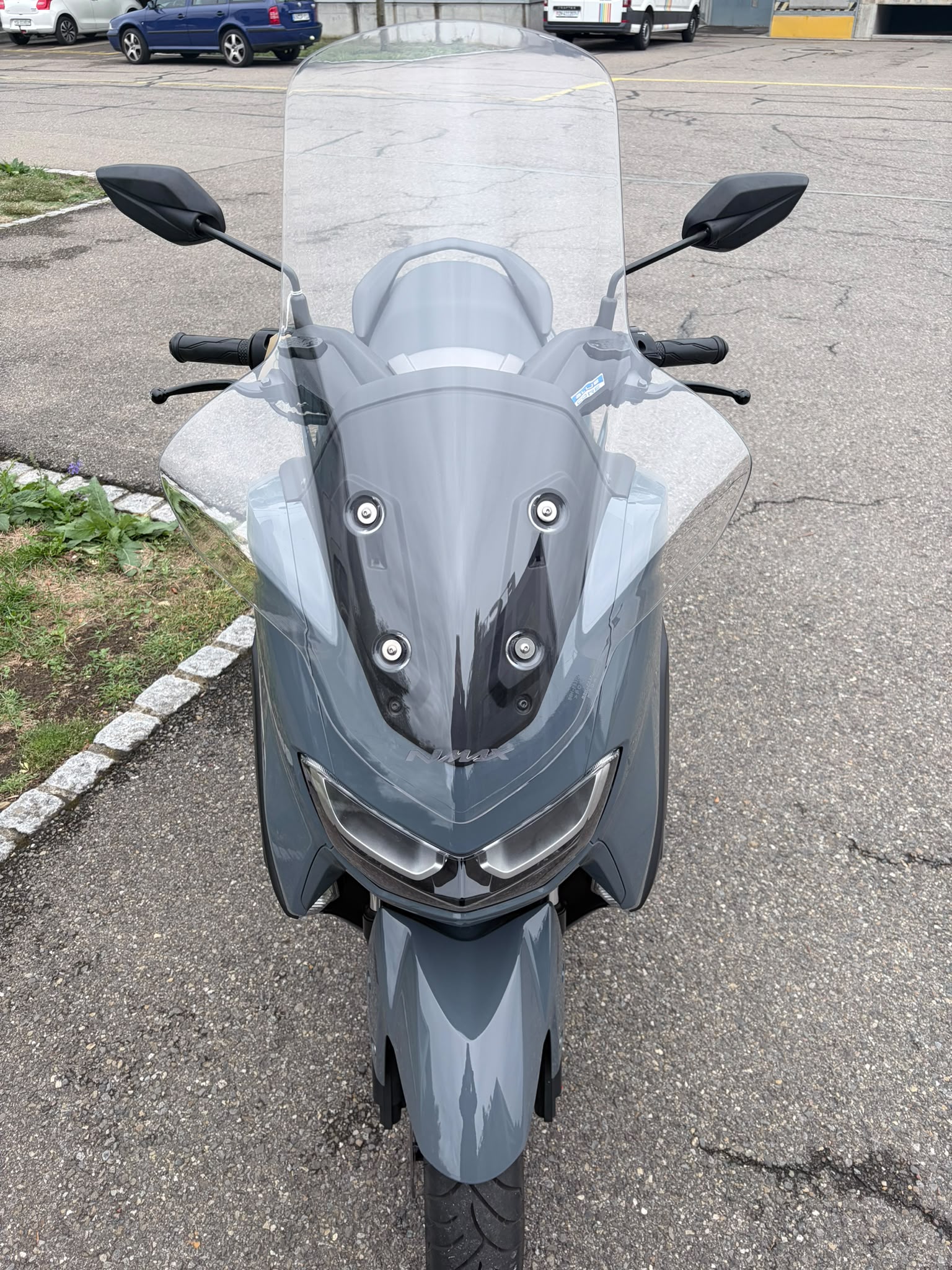 YAMAHA N-MAX GPD-showroom-element-2