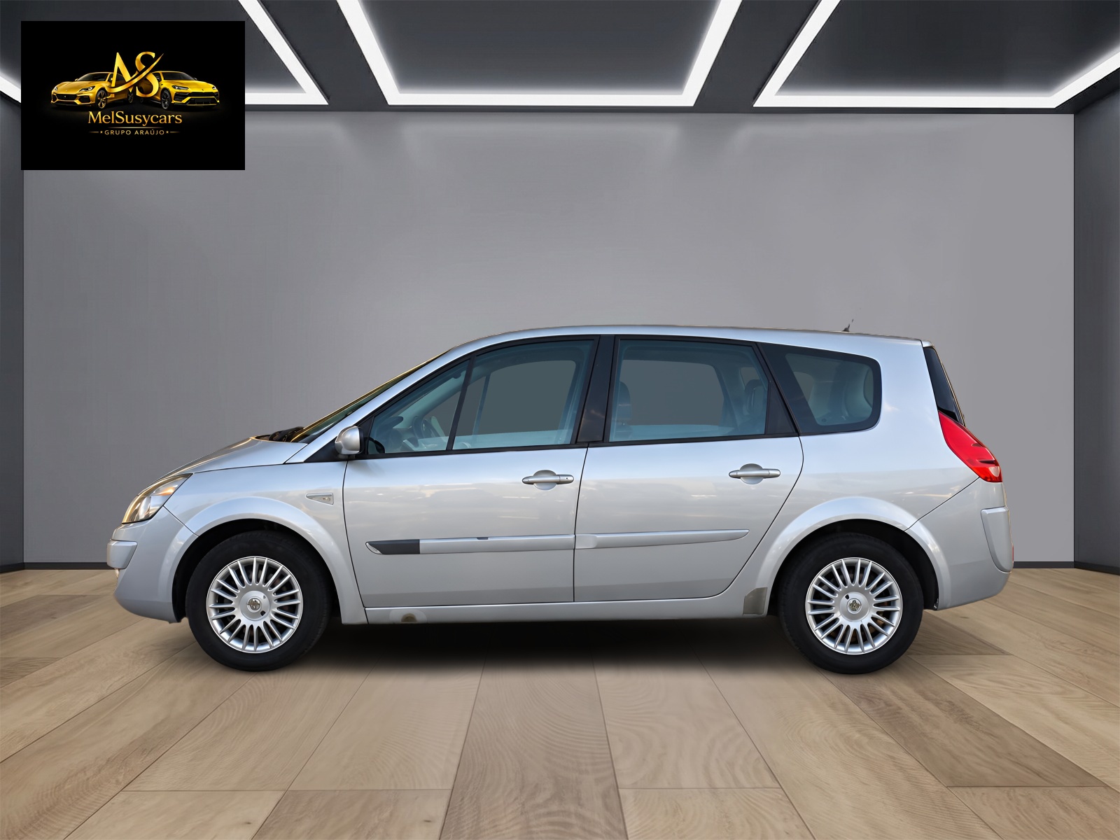 RENAULT Grand Scénic 2.0 16V Fairway Automatic-showroom-element-2