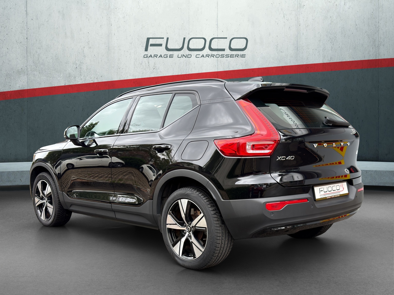 VOLVO XC40 Recharge P6 Plus FWD-image-4