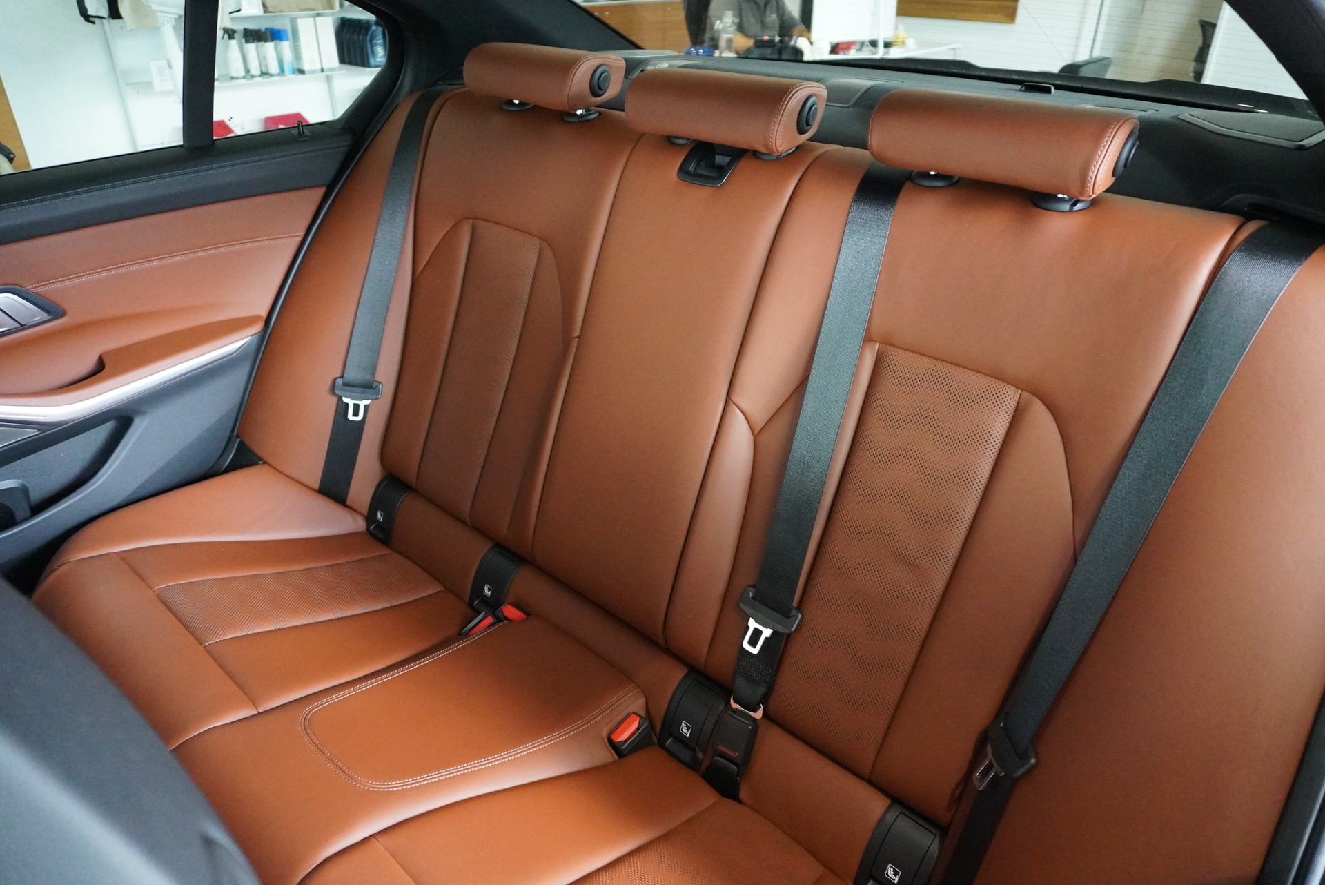 BMW M3 Competition M xDrive-image-18