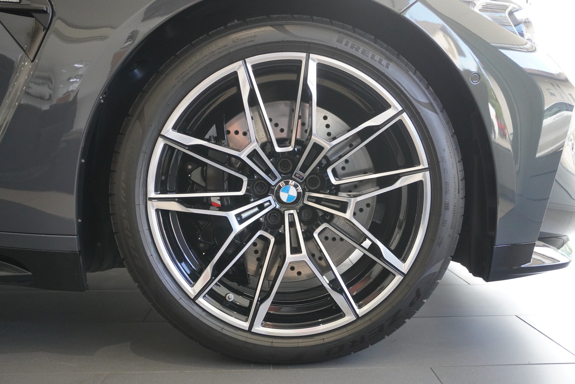 BMW M3 Competition M xDrive-image-7