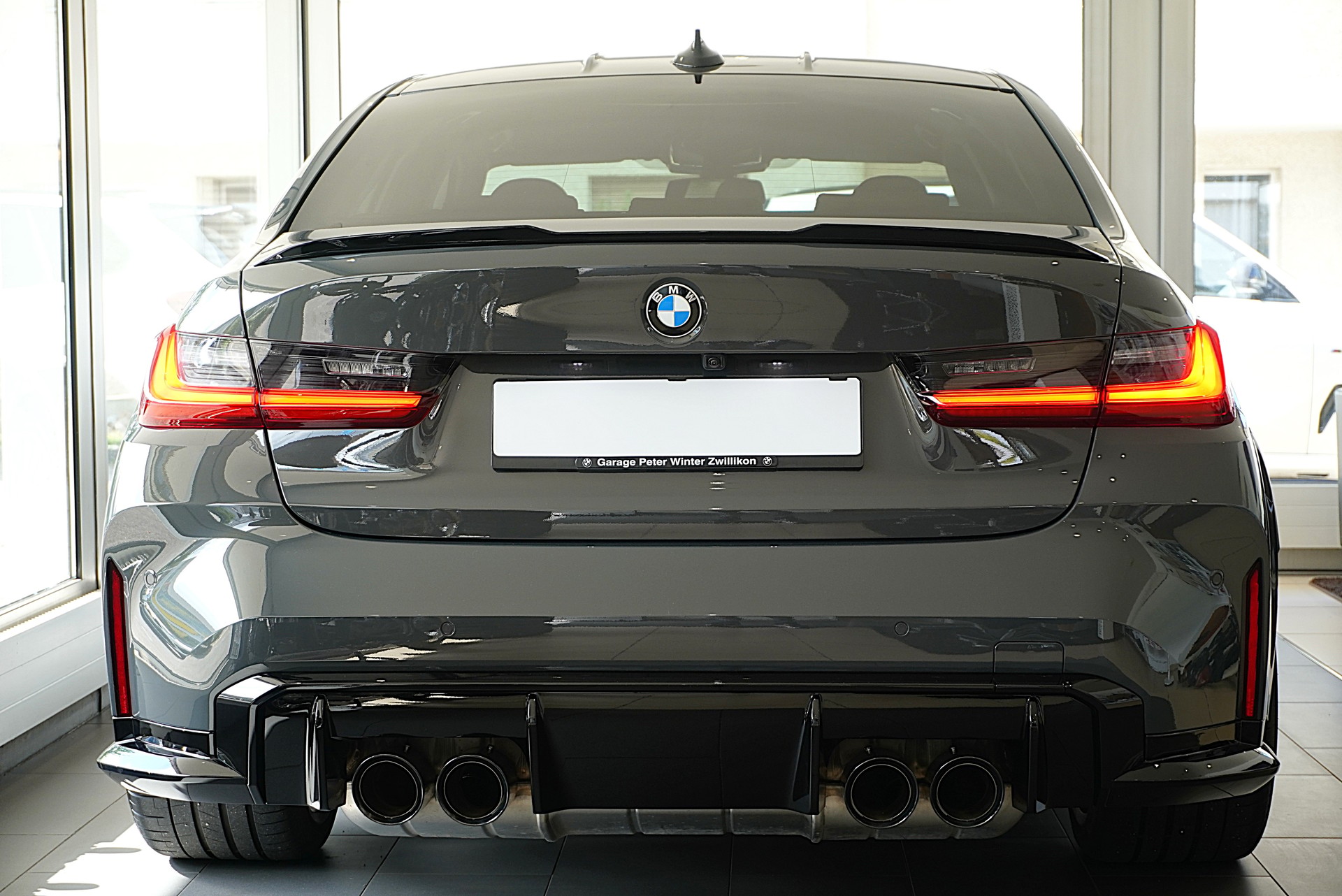 BMW M3 Competition M xDrive-image-6