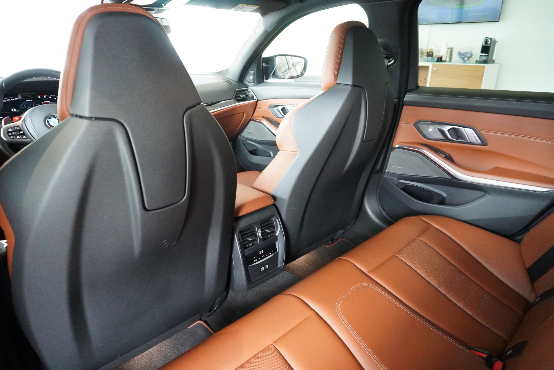 BMW M3 Competition M xDrive-image-19