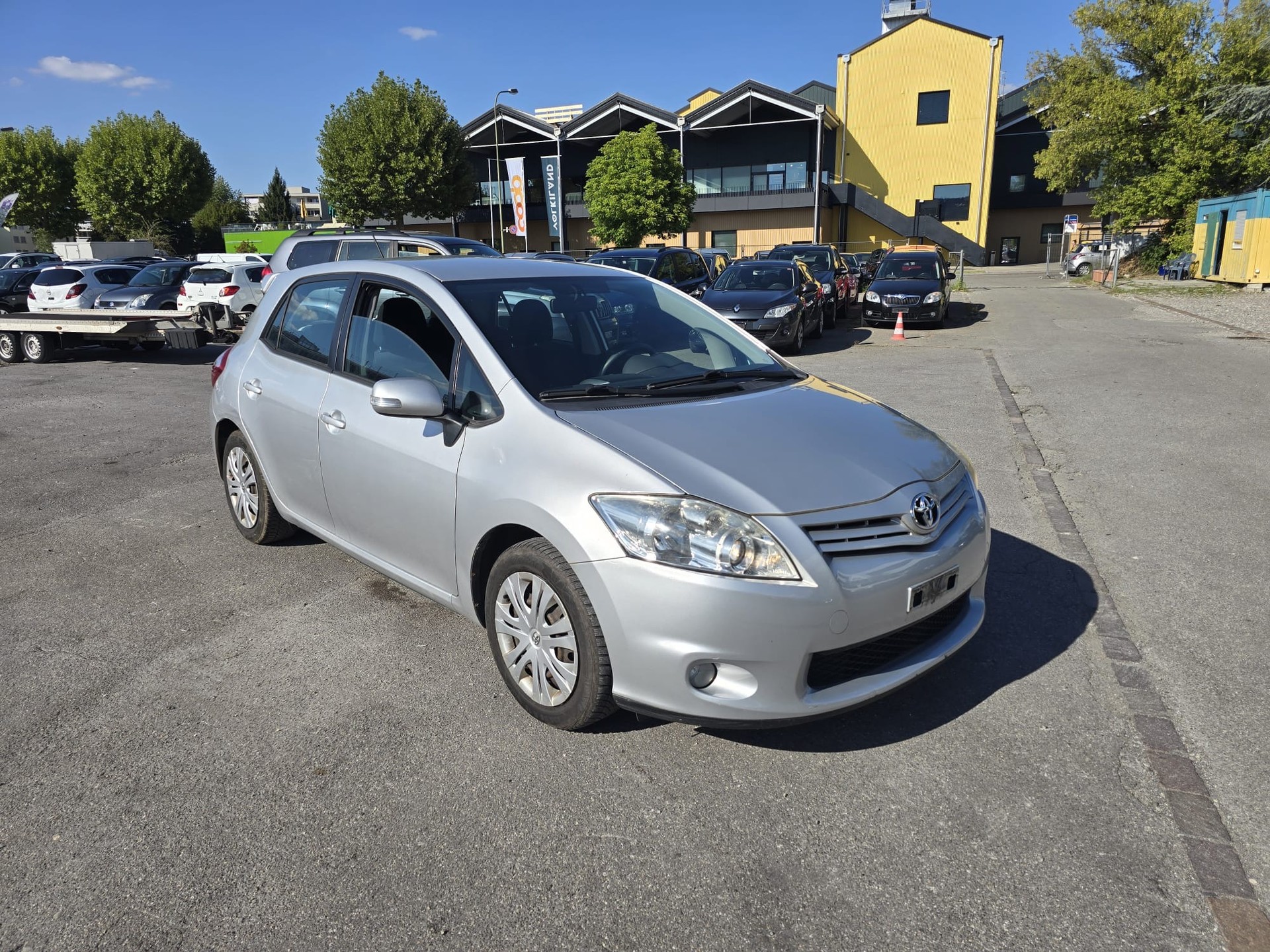 TOYOTA Auris 1.6 Linea Sol-image-2
