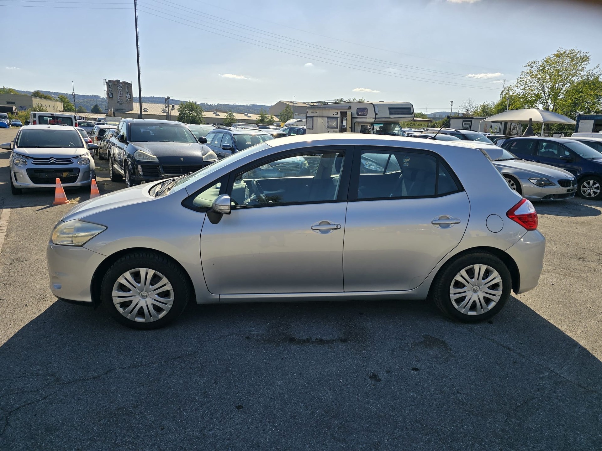 TOYOTA Auris 1.6 Linea Sol-image-3