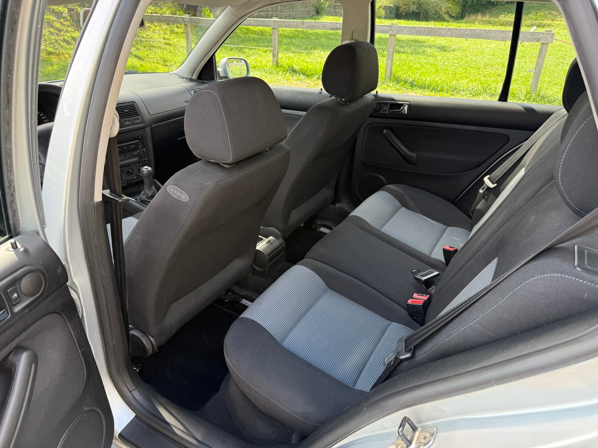 VW Golf 1.6 16V Last Edition-image-10