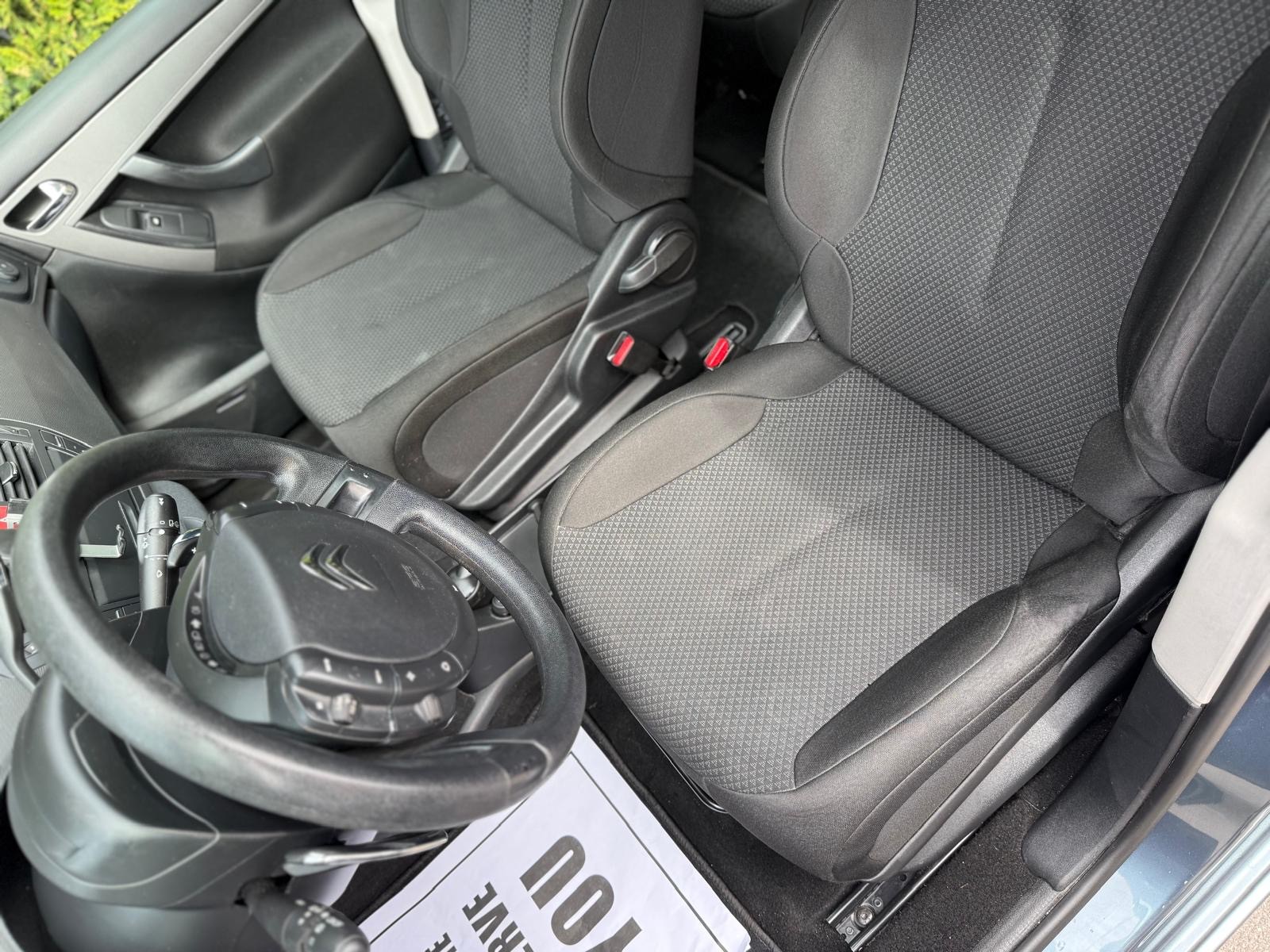 CITROEN Grand C4 Picasso 1.6 HDI 16V Séduction EGS6-image-11