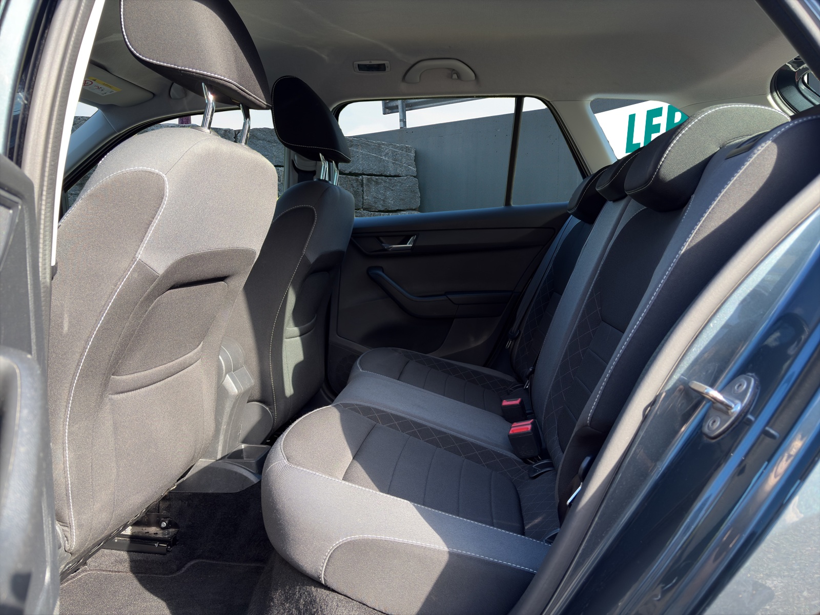 SKODA Fabia Combi 1.0 TSI Ambition-image-7