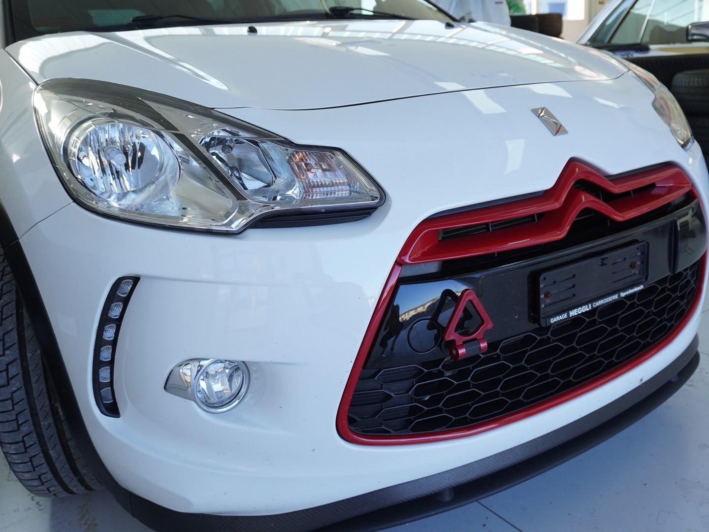 DS AUTOMOBILES DS3 1.6 THP Racing Gold Mat-image-12