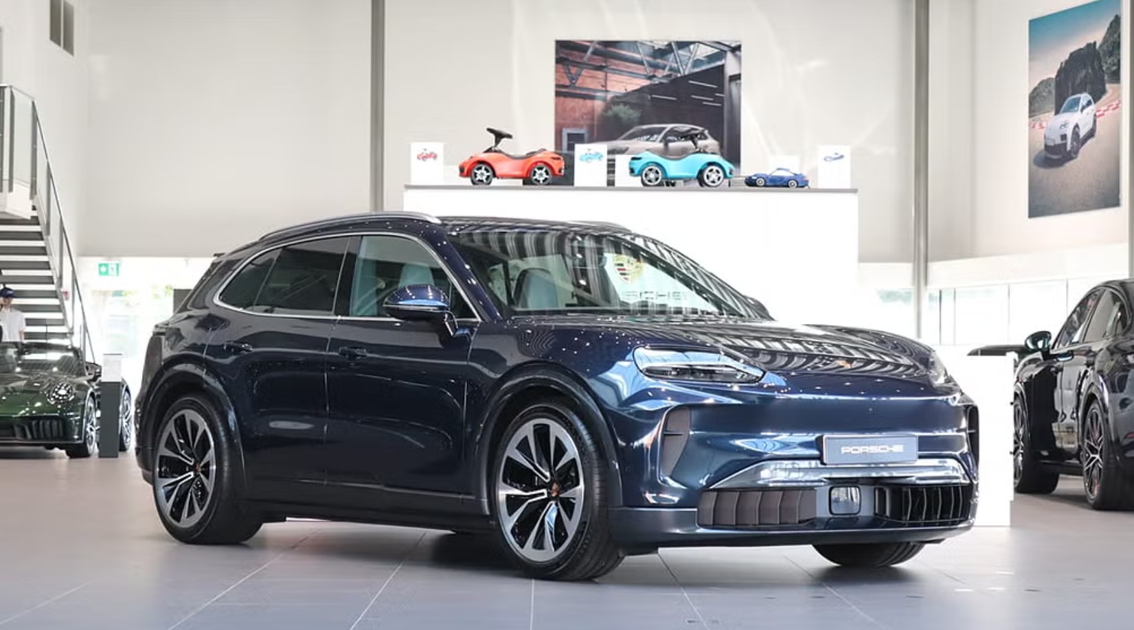 PORSCHE Cayenne Electric 113 kWh-image-0