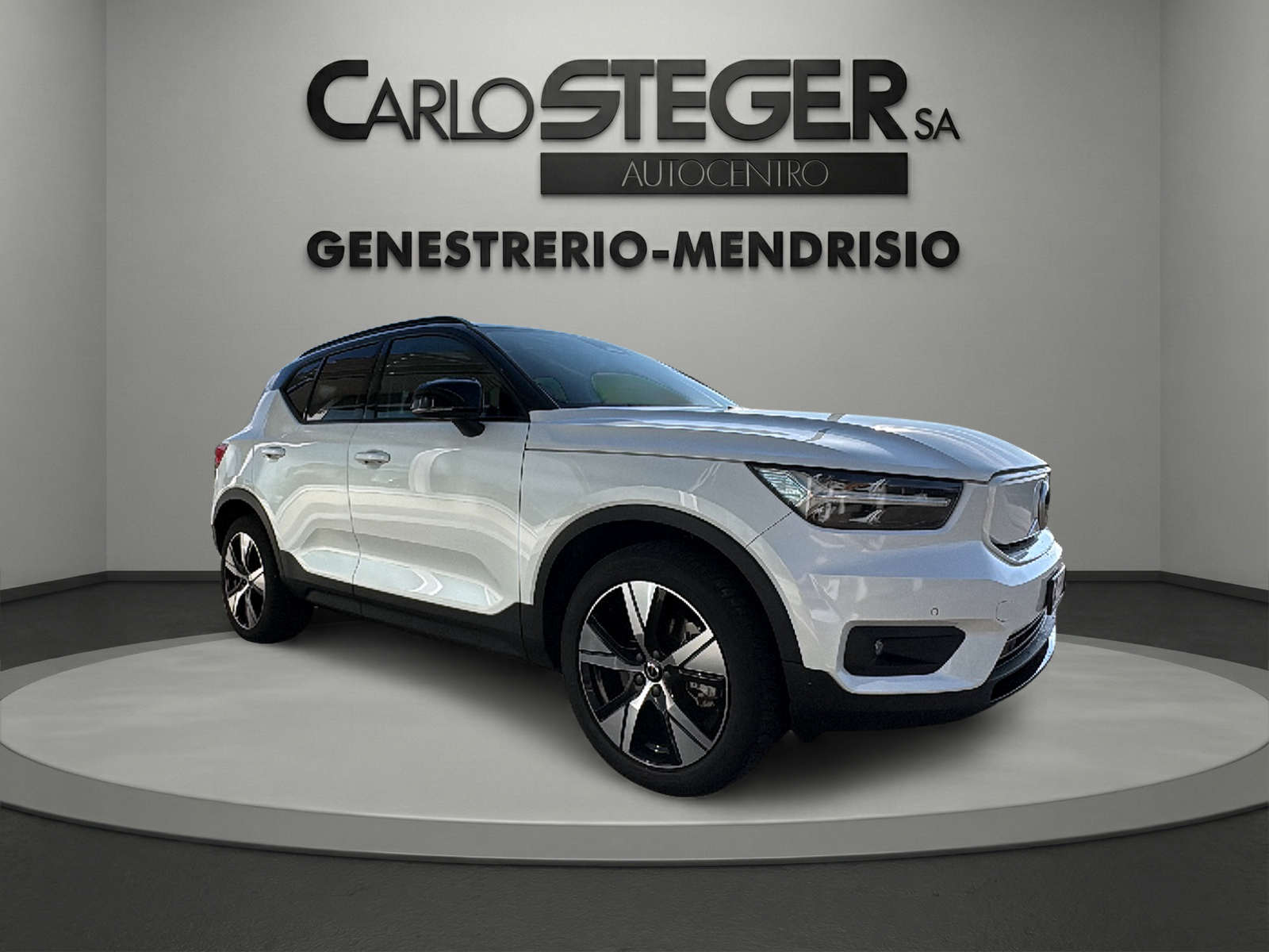 VOLVO XC40 P8 AWD Pure Electric R-Design-image-9